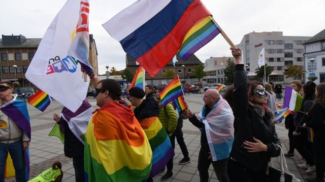 Russian Lawmakers Pass Bill Prohibiting LGBTQ 'Propaganda'